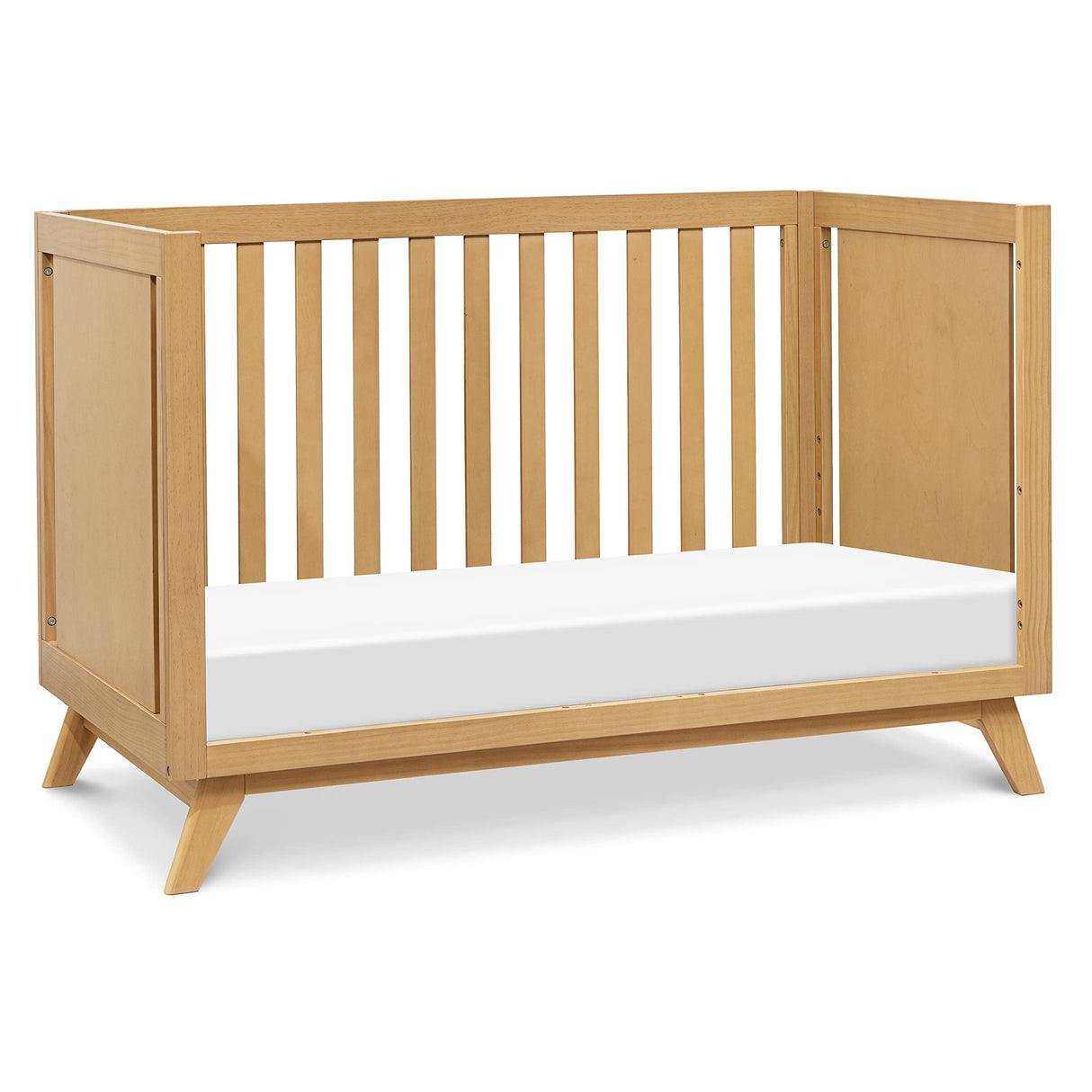 DaVinci Otto 3-in-1 Convertible Crib in Honey, Greenguard Gold Certified DaVinci