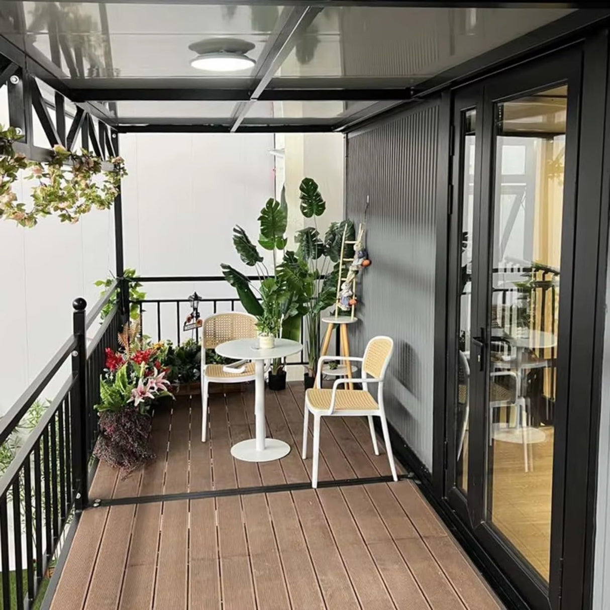 Tiny Home prefab Container House with 2 bedrooms, 1 Bathroom and Kitchen, Folding Modular Tiny House to Live in for Adults, Expandable prefabricated Portable Homes, Mobile House for Sale Generic