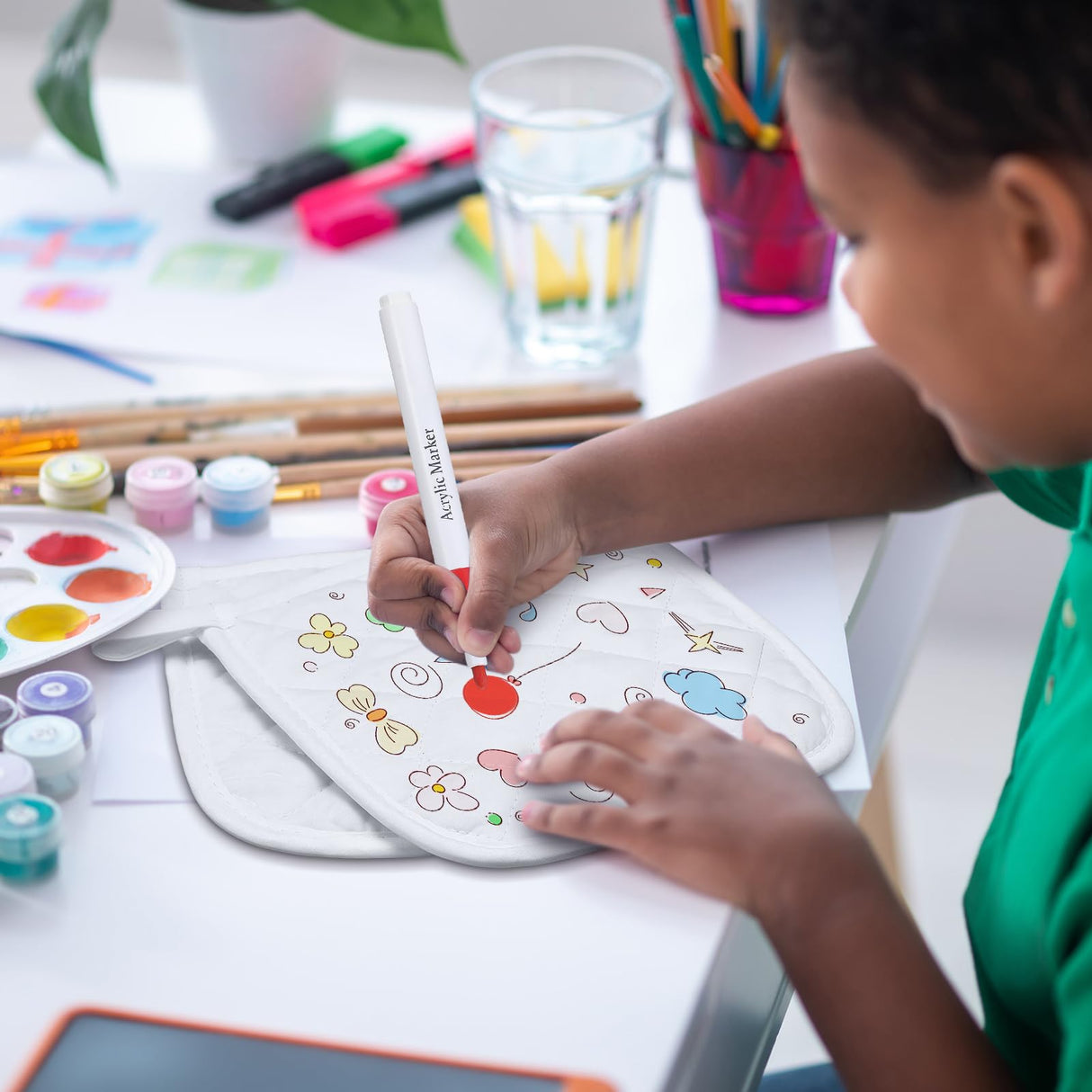 Newtay 36 Pcs Christmas Pot Holders Craft Project Set Including 12 White Pot Holders and Oven Mitts with 24 Makers for Kitchen Heat Resistant Cooking and Baking DIY Activities Newtay