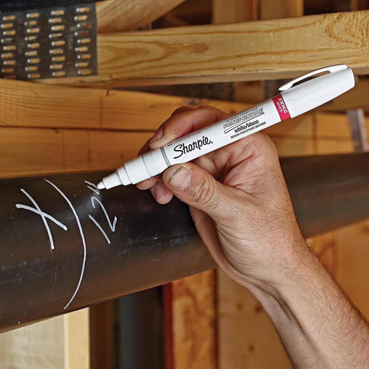 Sharpie, Medium Point, White Ink, Pack of 3 Oilased Paint Marker SHARPIE