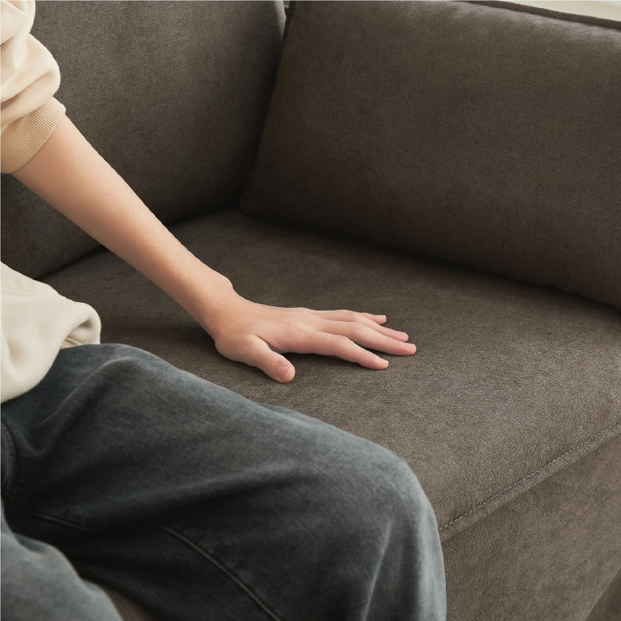 Sivoey Slipcovered Loveseat Sofa, 52" Small Couch with Throw Pillows, Single Seat Cushion, Easy Assembly, Modern Loveseat Sofa for Living Room, Office, Apartment, Small Space, Brown Sivoey