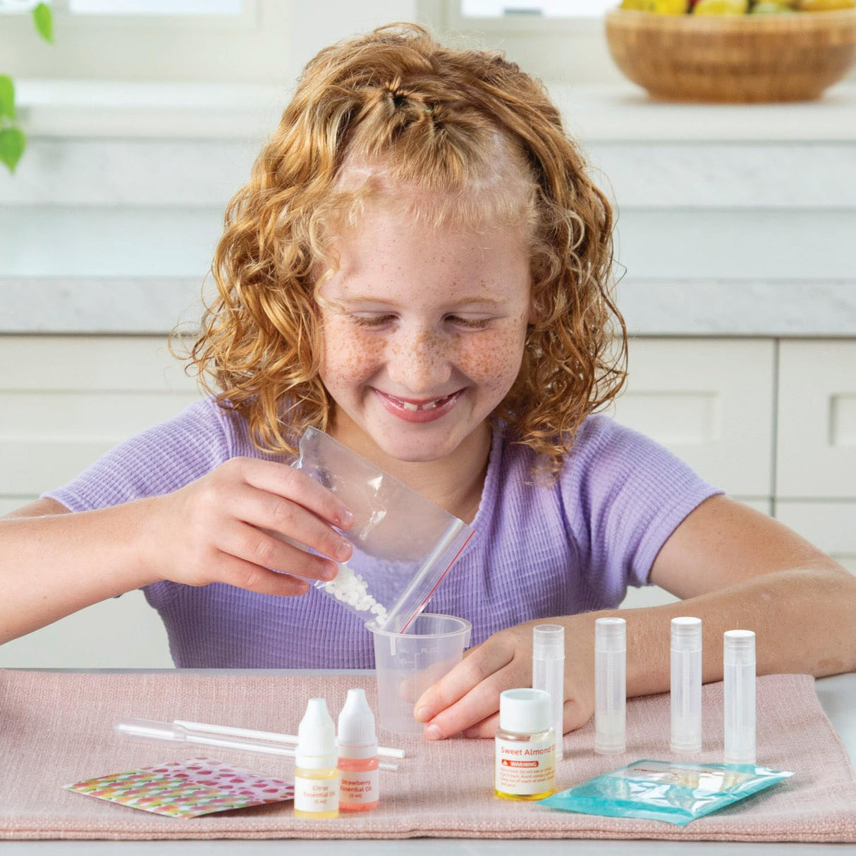 Fun Express Lip Balm Kit - Natural Lip Balm Crafting Set for Girls - Personalized Making Kit, Creative Kids DIY - Natural Balm Set, Fun Crafting Fun Express