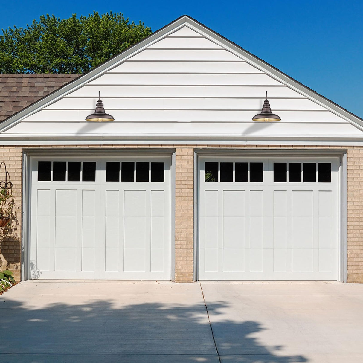 Diyel Outdoor Barn Light Fixture Farmhouse Wall Mount Light Wall Sconce Exterior Wall Lighting Fixture Industrial Bronze Finish Lantern for Porch with Gold Interior, 1Pack, RZ004 ORB Diyel