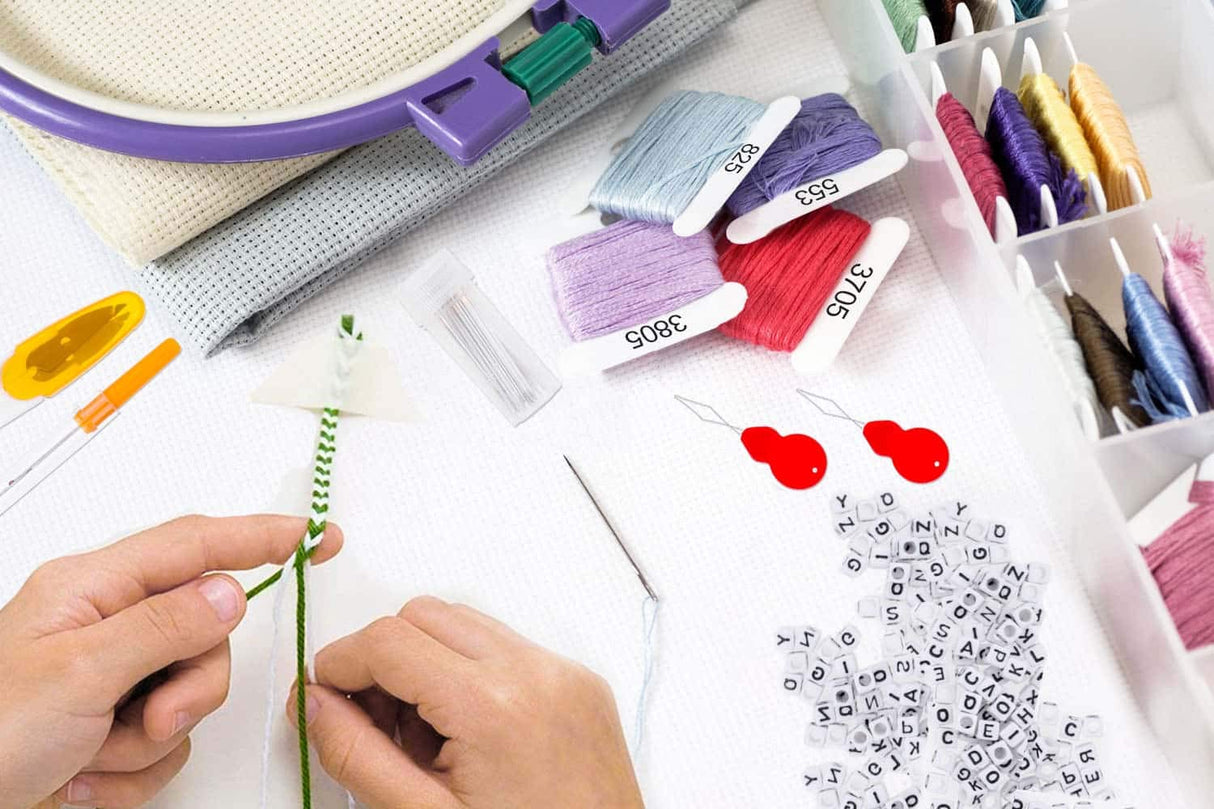 selizo Friendship Bracelet String Kit, 100 Colors Embroidery Floss Cross Stitch Thread Supplies Kit with Organizer Storage Box, 39 Pcs Tools and 400 Beads for Embroidery Bracelet selizo