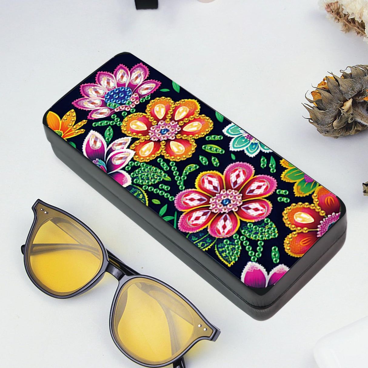 TDFERAN Diamond Painting Sunglasses Case 16x6.5cm Hard Shell Shockproof Sport Glasses Case Eyeglasses Holder Paint by Numbers Kit for Adults Sunglasses Case Reading Hard Glasses Cases Flowers TDFERAN