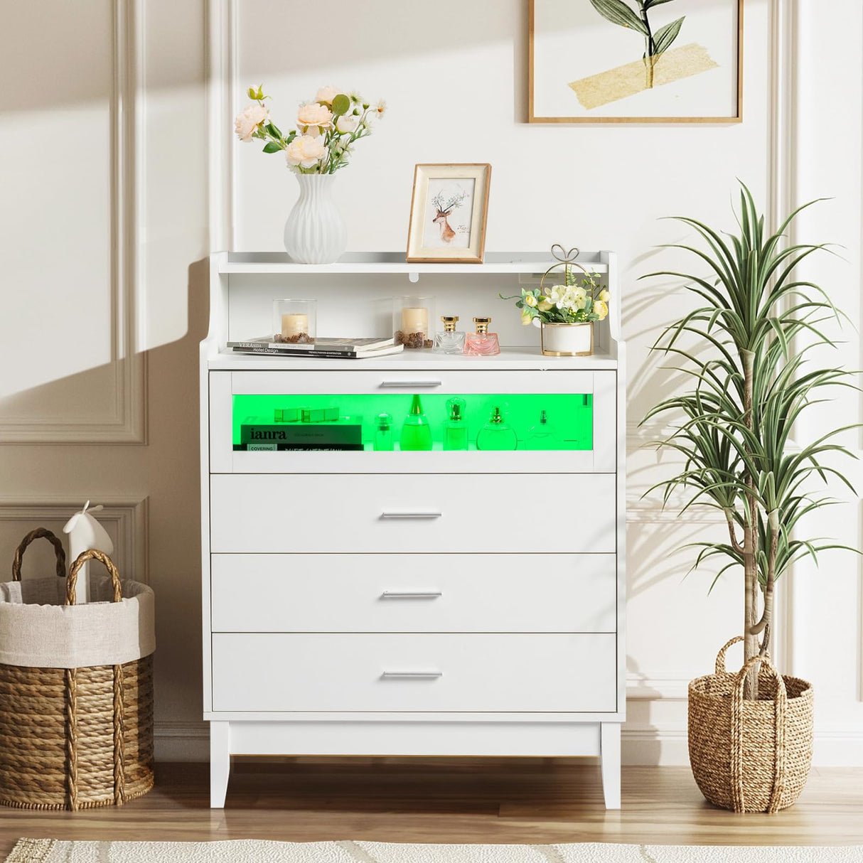 Karl home White Dresser for Bedroom, 4 Drawer Dresser with LED and Charging Station, Wooden Chest of Drawers with Shelf and Glass Drawer, Modern Bedroom Furniture, Living Room, Hallway Karl home
