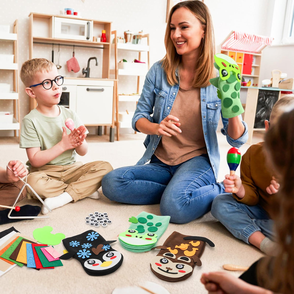 Jucoan 12 Pack Hand Puppet Making Kits for Kids, Felt Animals Sock Puppet Supplies Kit,Making Your Own Puppets Kits Art Craft Toy for Storytelling Role Play Classroom Party, Gift for Girls Boys Jucoan