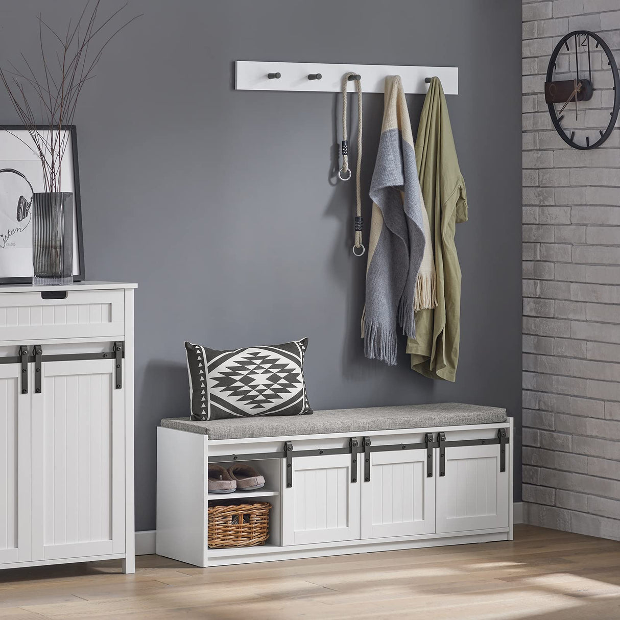 Haotian White Rustic Style Storage Bench with Sliding Barn Doors & Padded Seat Cushion, Hallway Bench, Shoe Cabinet, Window Shoe Bench, FSR133-W Haotian