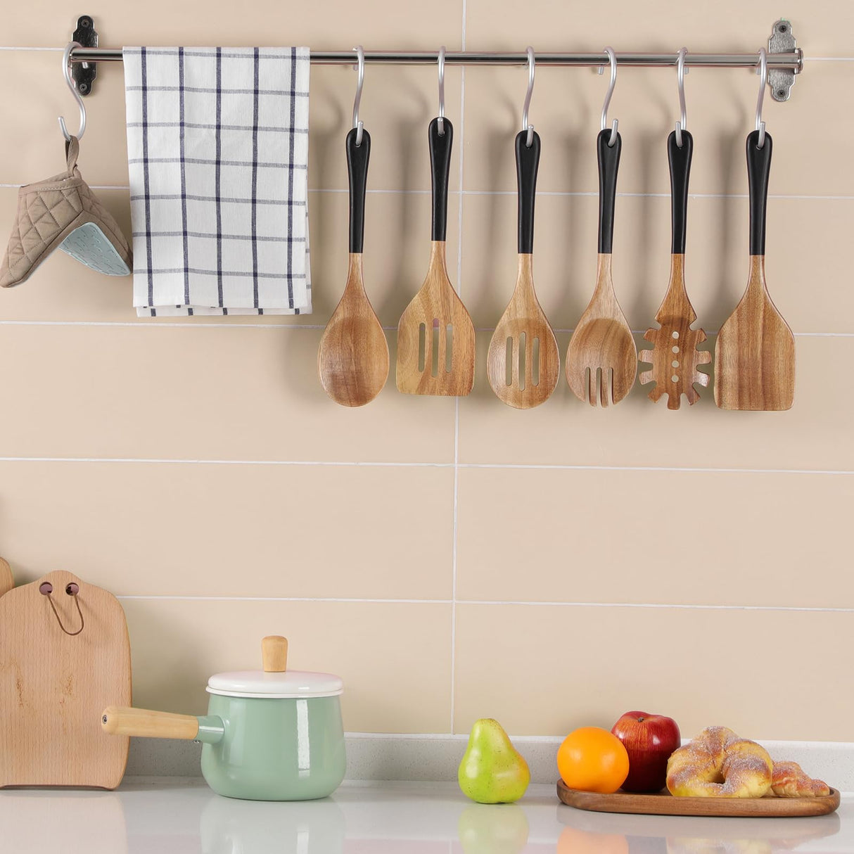 ROSOS Wooden Spoons For Cooking, 6 PCS Natural Acacia Wooden Cooking Utensils or Non-Stick Wooden Kitchen Utensil Set for Kitchen Essentials, Smooth Grip Wooden Cooking Spoons with Hanging Hole, Black ROSOS