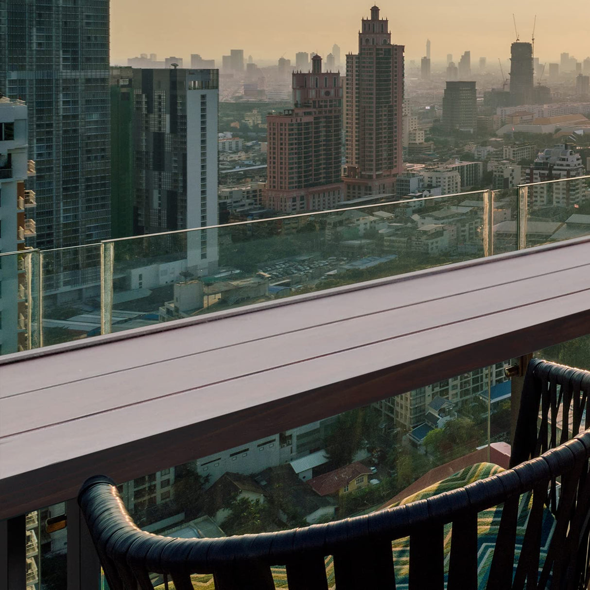 Anmutig Outdoor Counter Height Bar Table, 45.5” Pub Height Dining Bar Table with Wood-Like Metal Tabletop for Hot Tub, Garden, Yard, Balcony, Poolside, Indoor Outdoor Anmutig