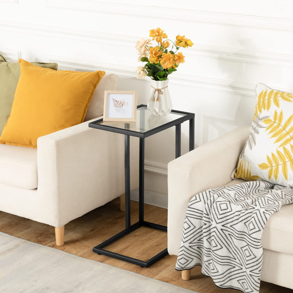 HOOBRO C Shaped End Table Set of 2, Tempered Glass Snack Side Table with Metal Frame, TV Tray Table for Small Space, Sofa Couch and Bed, Modern Style, Black BK03SFP201 HOOBRO