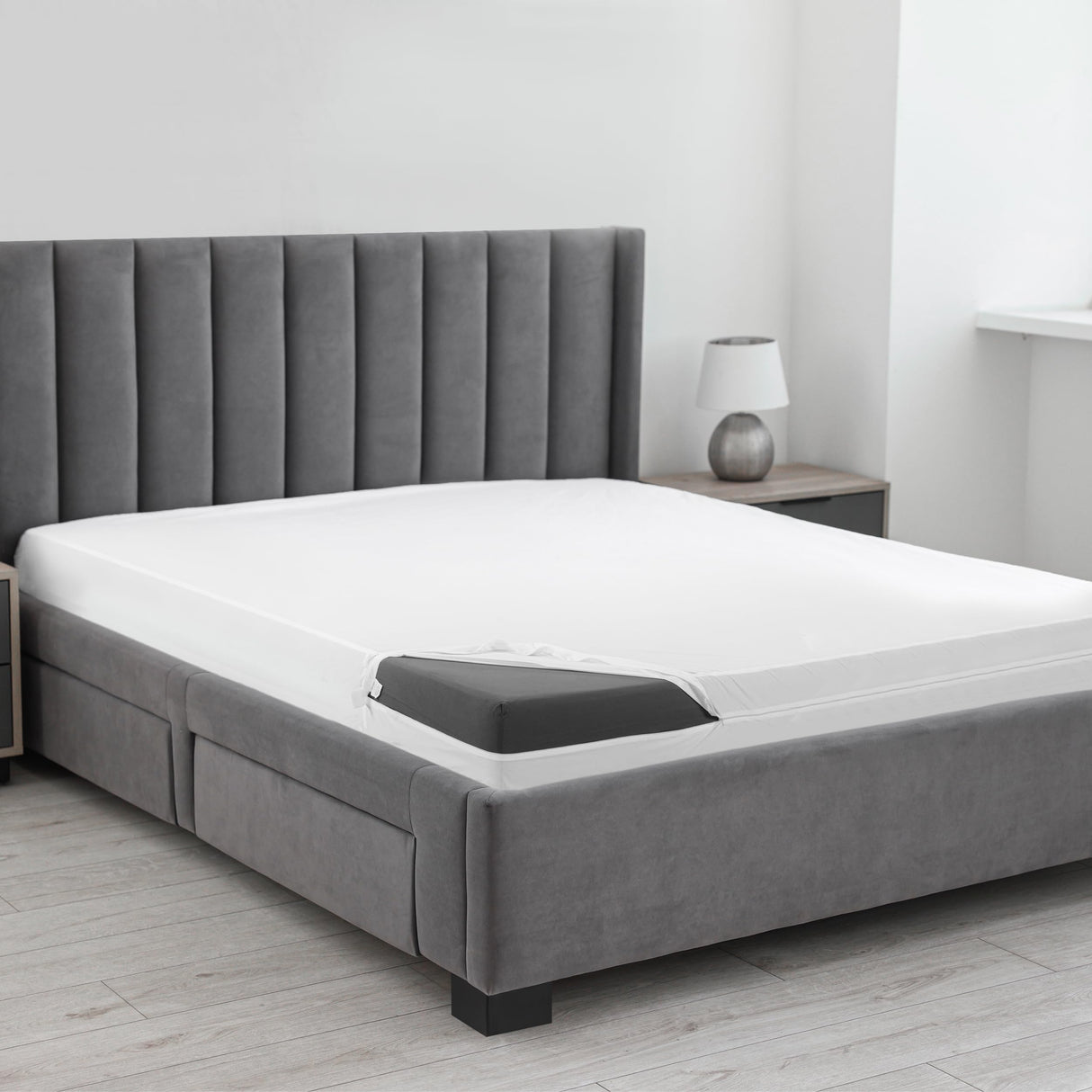 Utopia Bedding Premium Waterproof Bed Bug Mattress Cover, King Zippered Mattress Protector, 12 Inches Deep, Dust Mite Proof 6-Sided Mattress Encasement for Bed Utopia Bedding