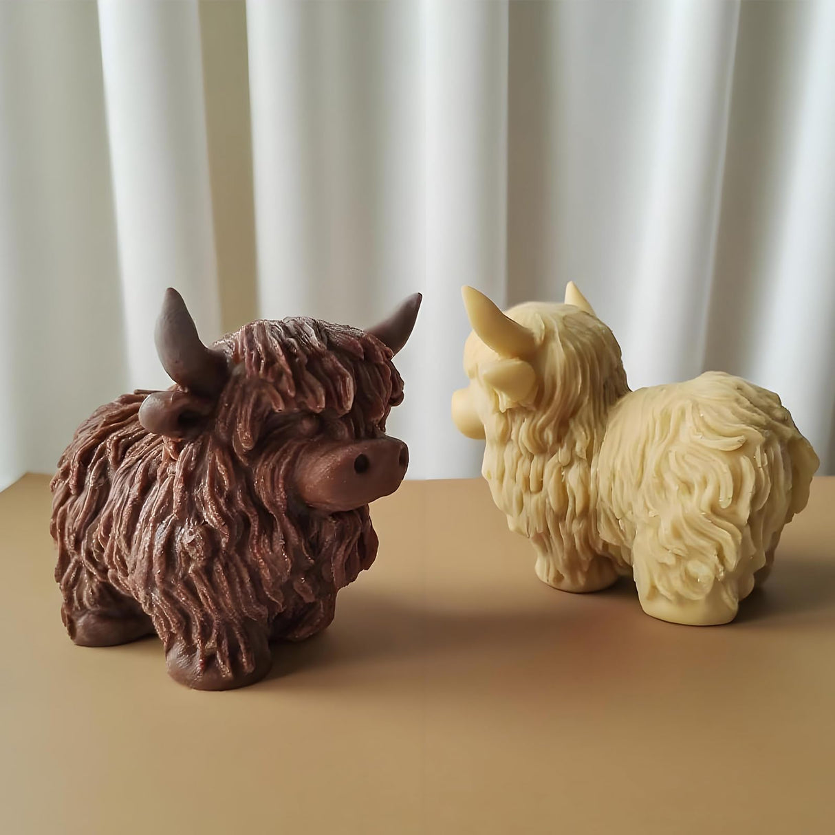 Japleed Highland Cow Shape Silicone Molds for Resin Candle Soap, 3D Cow Animal Candle Molds for Candle Making, Unique Fondant Chocolate Cake Decorating Mold, Epoxy Casting Clay Mold DIY Craft Decor japleed