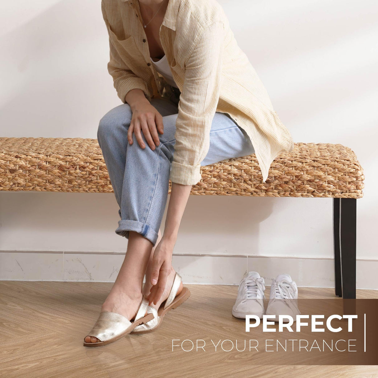 AV CONNECT Acacia Solid Wood Bench with Woven Water Hyacinth Seat, Entryway Bench, Wicker Benches Indoor for Hallway, End of Bed, Kitchen, Rustic Farmhouse Boho (Plait Style - Black Leg) AV CONNECT