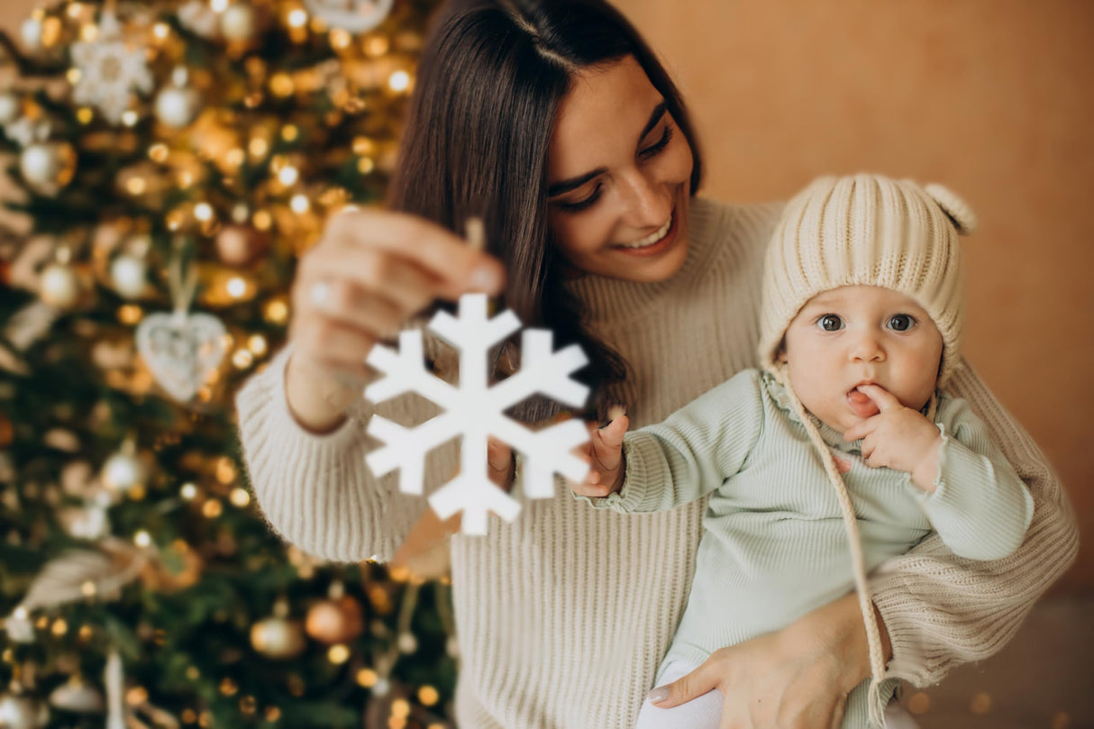 3pc Wood Snowflakes Christmas Decorations, Standing White Wooden Snowflakes Ornaments Winter Wonderland Decor, WellPainted Christmas Table Decor,Sturdy Large Snowflake Decor for Home Kitchen Fireplace AbologyMera