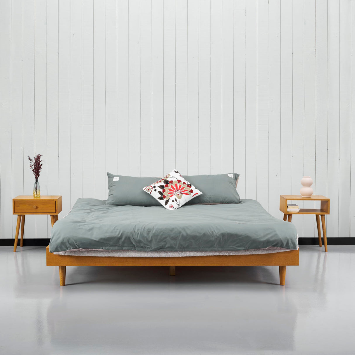 NTC Rustic Oak King Bed Frame – Solid Oak & Rubber Wood, Silent Slats, Effortless Assembly NTC