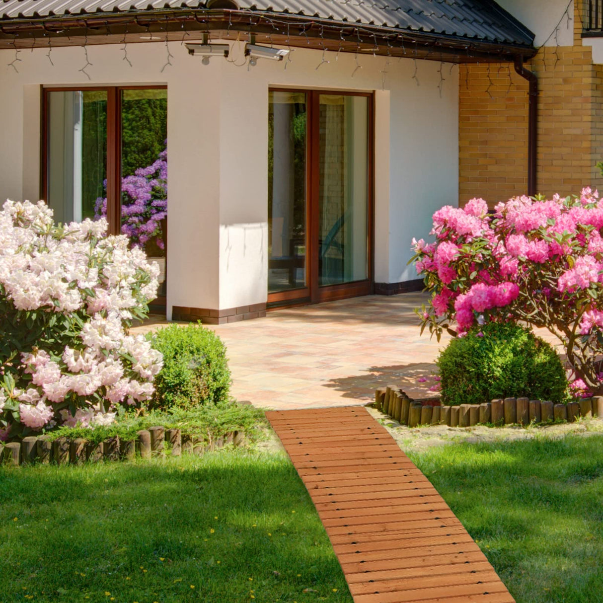 Worth Garden 9 ft. Wooden Garden Pathway - 17 in. W Roll Out Straight Walkway for Outdoor Patios, Gardens, Yard, Beach Boardwalks, Wedding Party - Worth