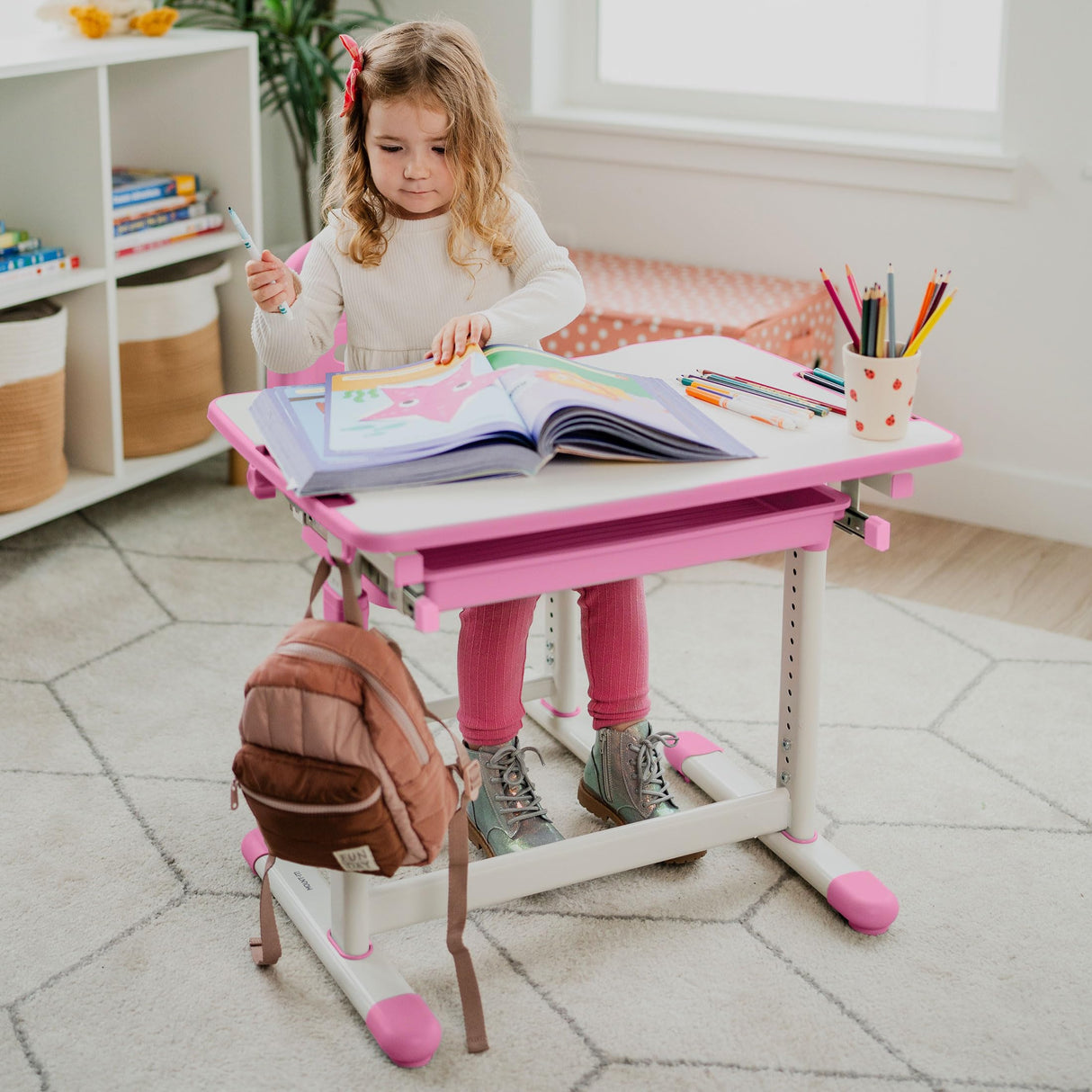 Mount-It! Kids Desk and Chair Set, Height Adjustable Sturdy, Girl Desk, Kids Art Desk, Kids Study Desk and Chair Set for Boys, Home School, Drafting Desk, Ergonomic Childrens Storage Drawer Pink Mount-It!