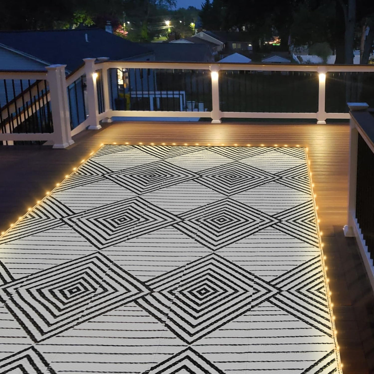 6x9ft Waterproof Outdoor Rug with LED Lights, Foldable Reversible Plastic Straw Mat for Patio RV Camping Picnic Balcony Beach Deck Indoor Outdoor Carpet, Black&White DiiKoo