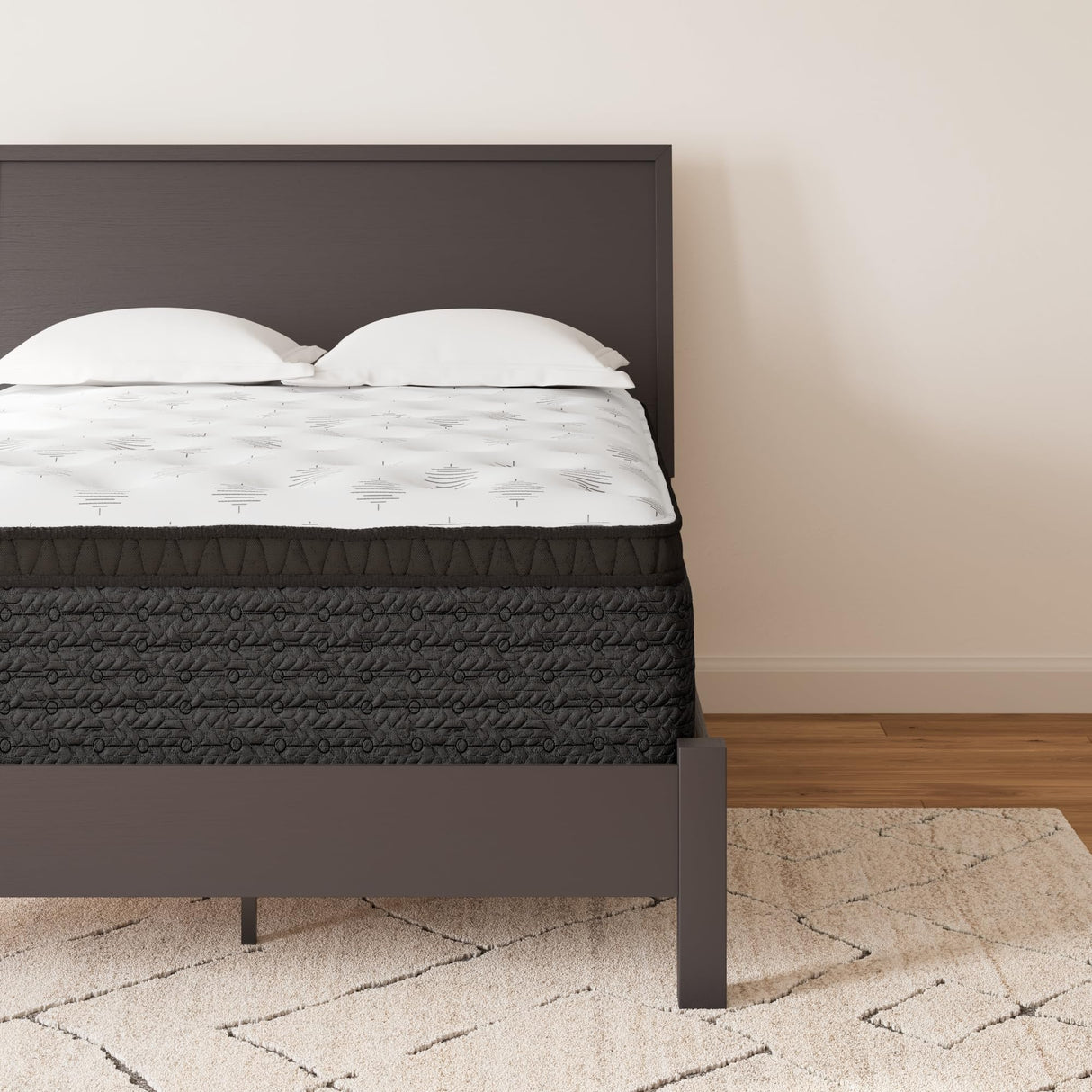 Signature Design by Ashley King Size Ultra Luxury 16 Inch Hyper Cool Euro Top Hybrid Mattress with Cooling Gel Memory Foam Signature Design by Ashley