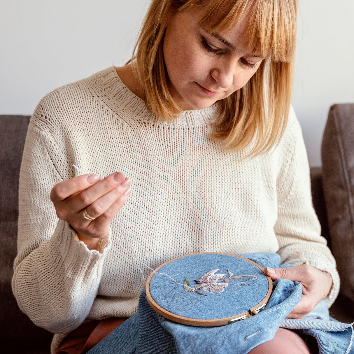 PAXCOO 276 Pack Embroidery Floss Thread Kit Including 210 Colors Cross Stitch Sewing Thread with 66 Pcs Embroidery Accessories and 4-Tier Transparent Embroidery Thread Storage Organizer Box PAXCOO