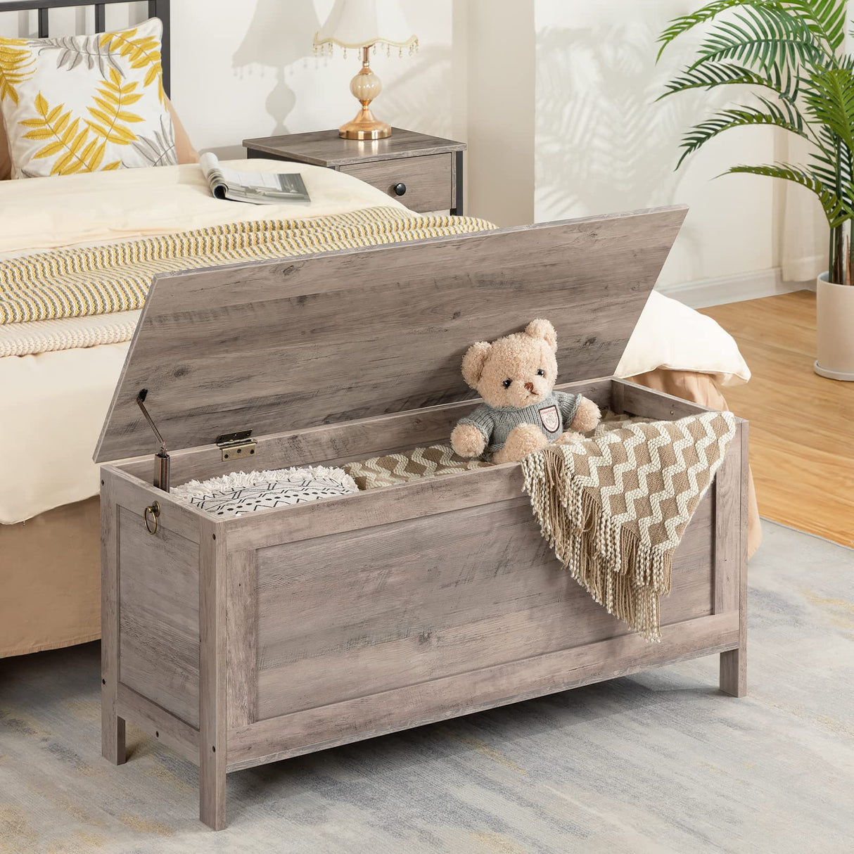 HOOBRO Storage Chest, Retro Toy Box Organizer with Safety Hinge, Sturdy Entryway Storage Bench, Wooden Look Accent Furniture, Easy Assembly, Greige BG100CW01 HOOBRO