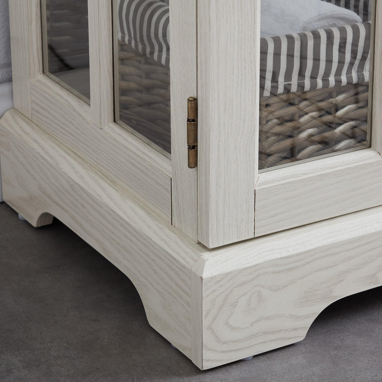 CKEASEAN 32" H LED Antique Curio Cabinet with Smartphone-Controlled, Lighted Glass Display Cabinet - Retro Lattice Door Showcase, Elegant Adjustable Shelves for Living Room (White) CKEASEAN