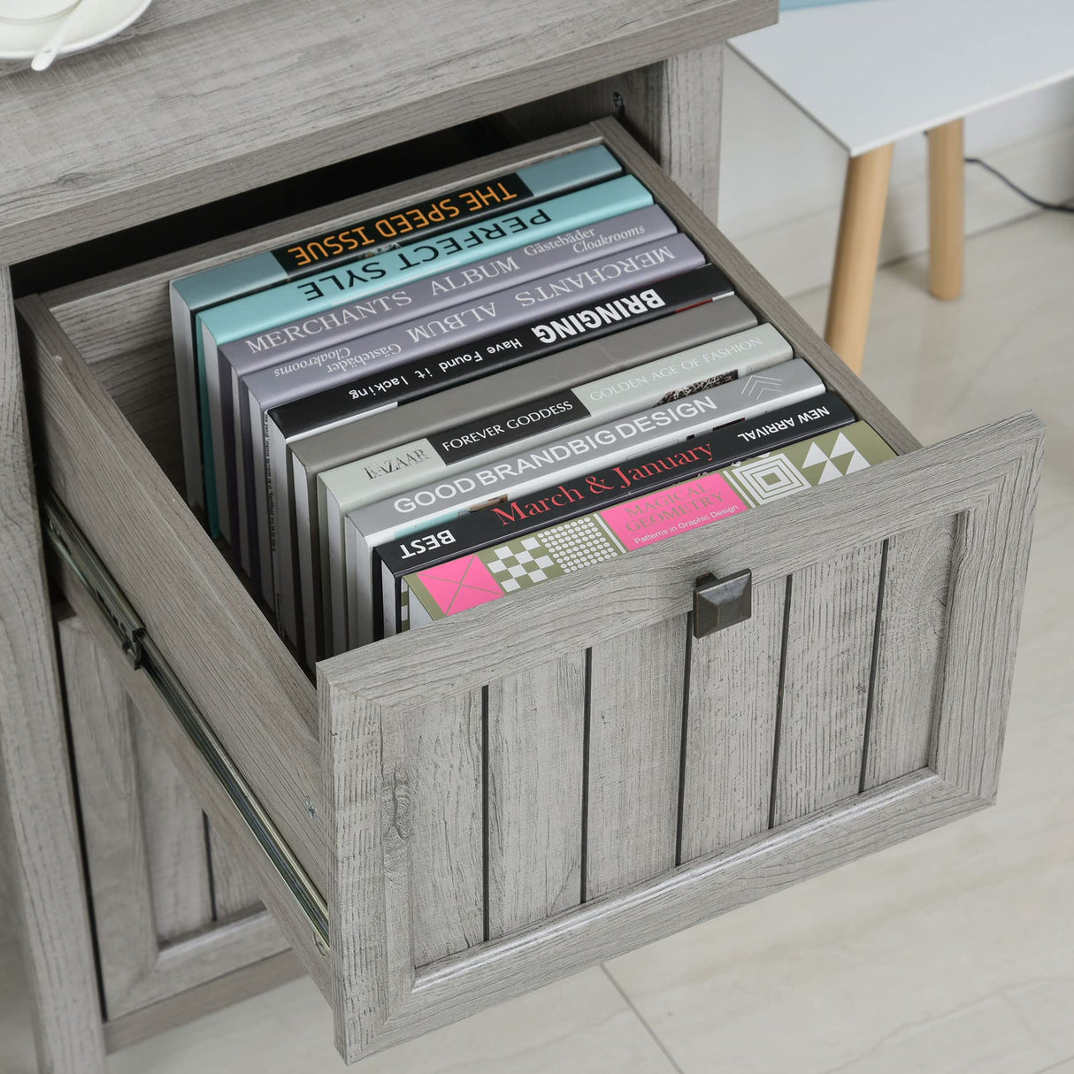 HOMCOM Vintage Executive Computer Desk, Home Office Work Station, Student Table with Cabinet & 3 Drawers for Hanging Files, Grey HOMCOM