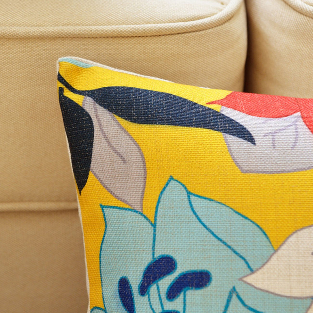 sykting Floral Spring Summer Pillow Covers 18x18 Pack of 2 Farmhouse Cotton Linen Outdoor Pillow Covers for Patio Furniture Porch Blue and Yellow Throw Pillow Covers for Couch Sofa Bed Chair sykting
