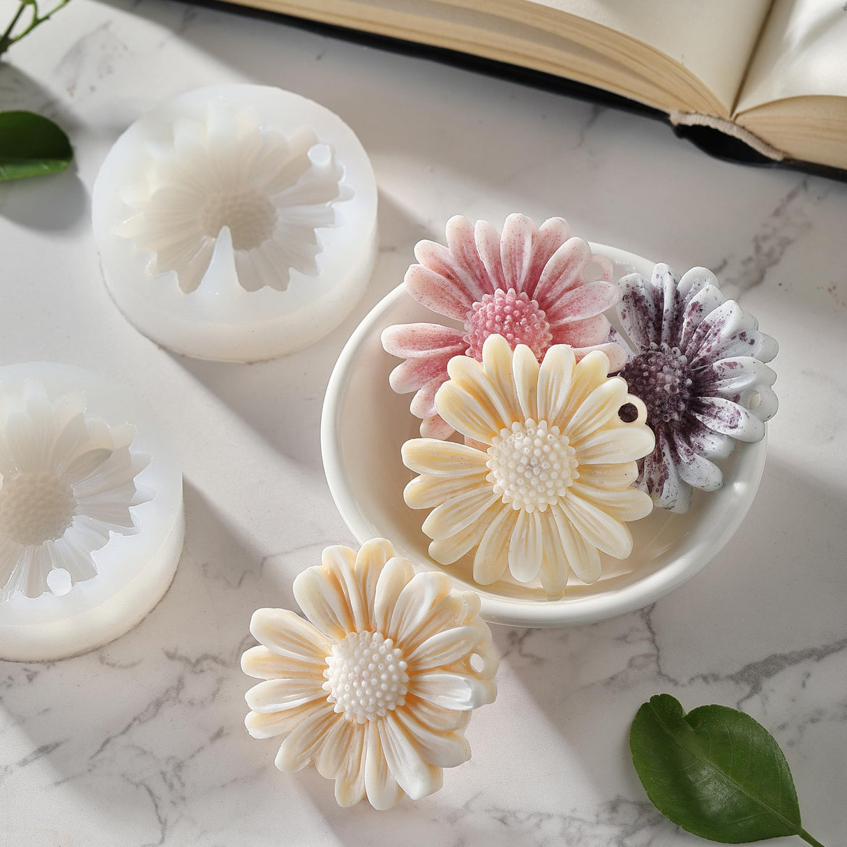 KCKHFA Daisy Flower Silicone Candle Mold, Moldes para Velas for Candles, Handmade Soaps, Bath Bombs, Lotion Bars, Resin Crafts, Concrete Decorations KCKHFA