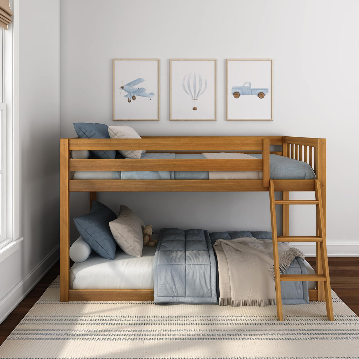 Max & Lily Fundamental Twin Low Bunk Bed, Kids Solid Wood Modern Bed Frame with Strong Wooden Slats, Non-Toxic Finishes, High Weight Capacity, Pecan Max & Lily