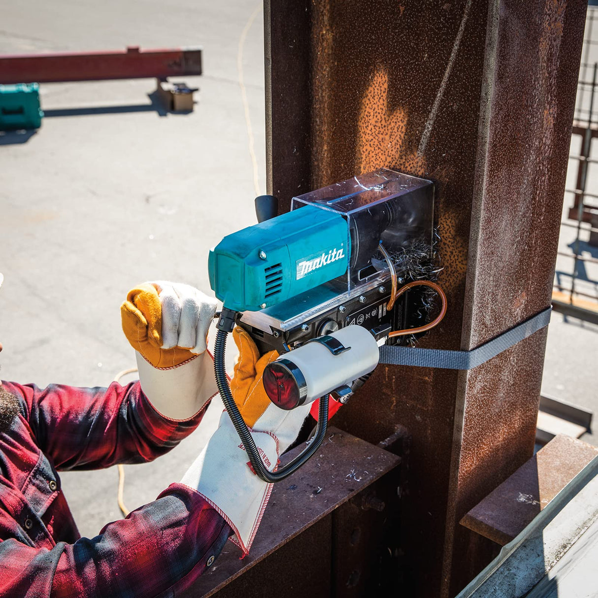 Makita HB350 1-3/8" Magnetic Drill Makita