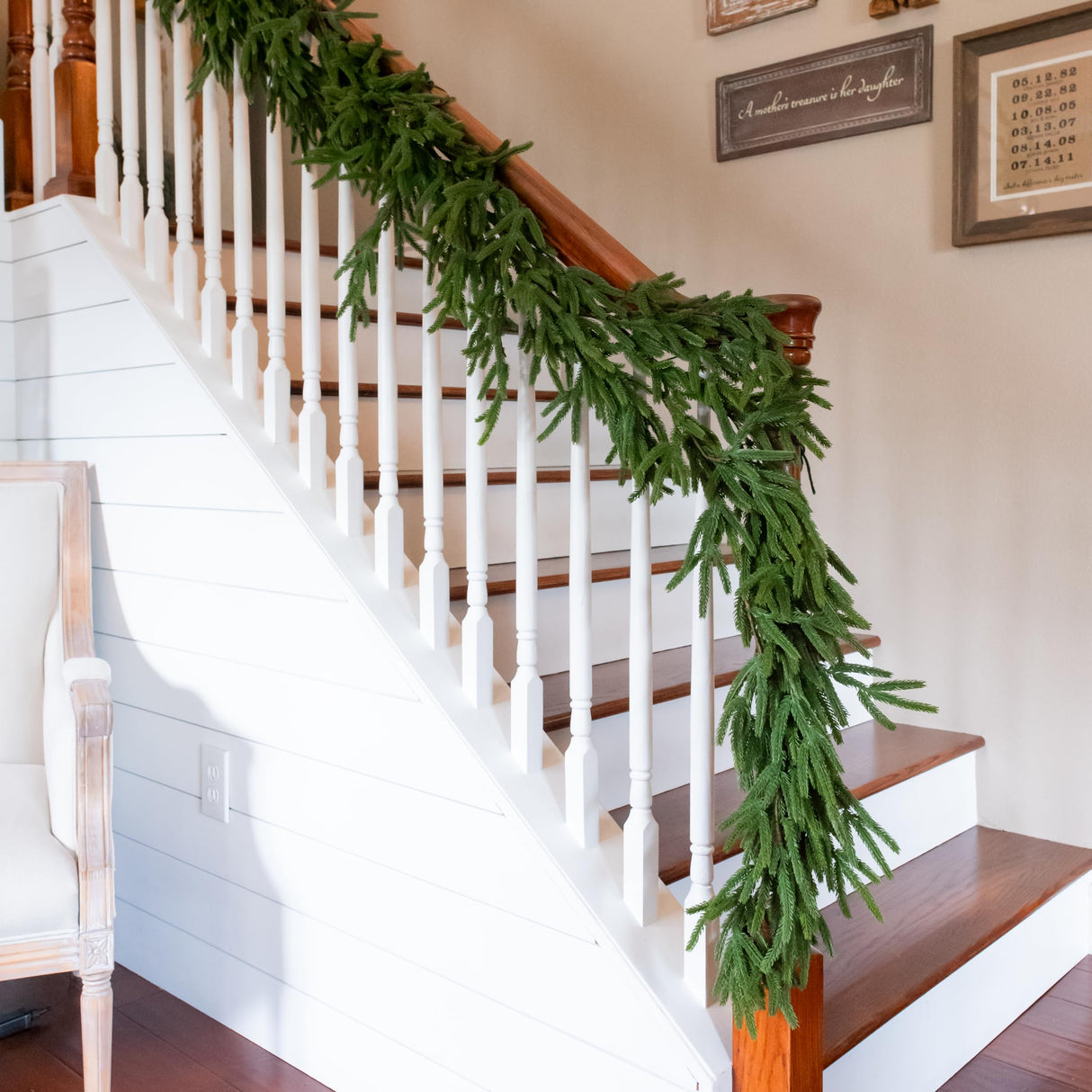Vita Domi 72" Real Touch Norfolk Pine Garland, 6ft Christmas Garland for Mantle, Faux Cedar Garland Realistic, Garlands for Decoration Christmas, Christmas Greenery Garland, Staircase Garland Vita Domi