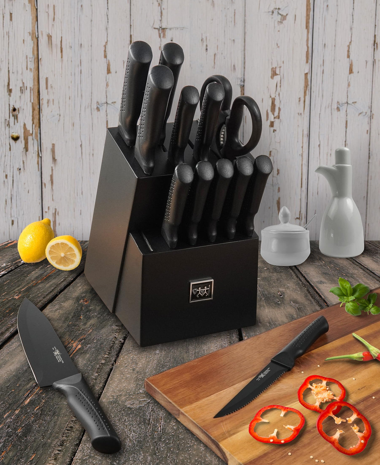 Knife Set, 15 Pcs Kitchen Knife Set with Block Self Sharpening, Dishwasher Safe, 6 Steak Knives, Anti-slip handle, Black Hundop