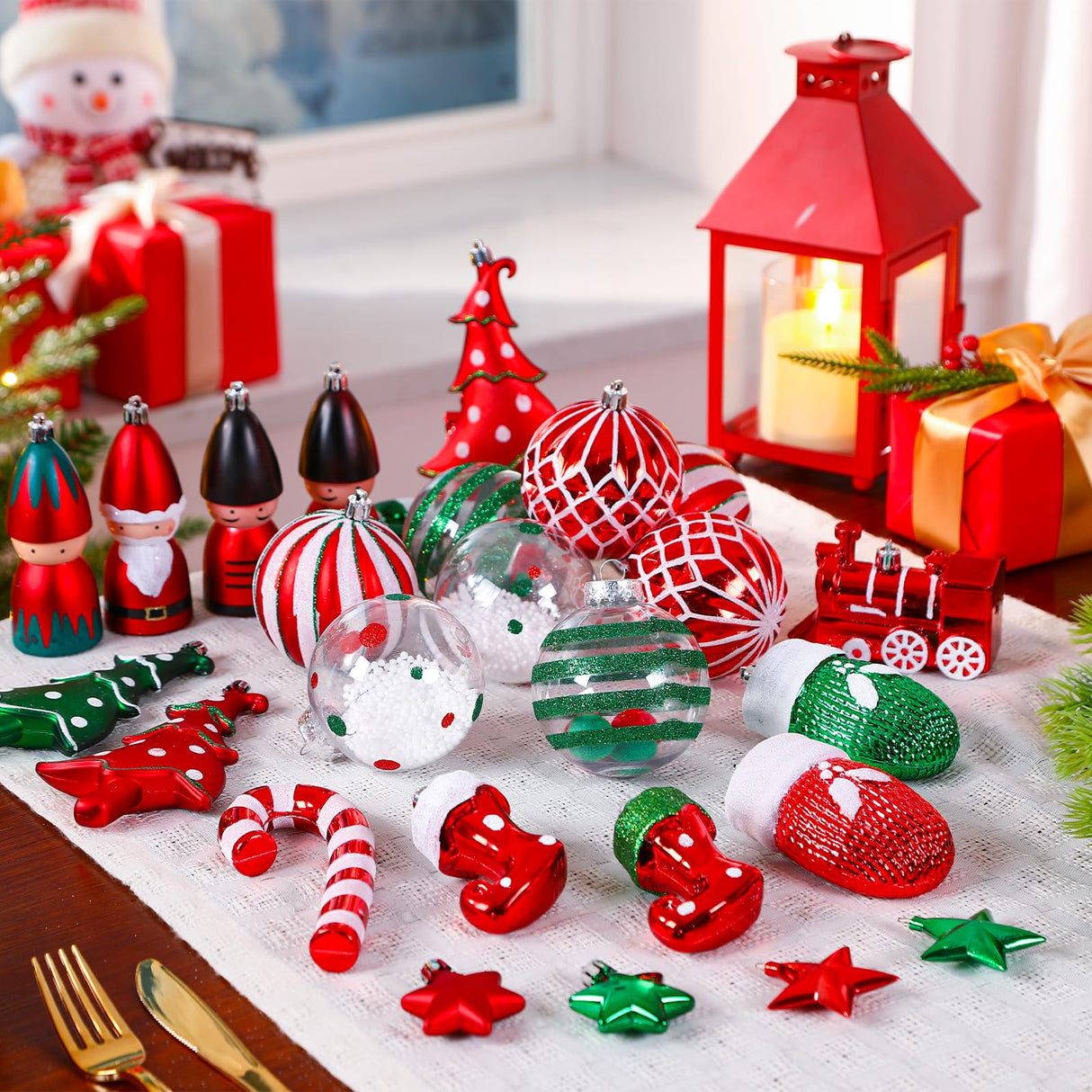 Alupssuc 95pcs Christmas Ornaments Bulk, Red and Green Christmas Decorations Set for Tree with Hanging Strings, Shatterproof Baubles for Xmas Holiday Decor Alupssuc