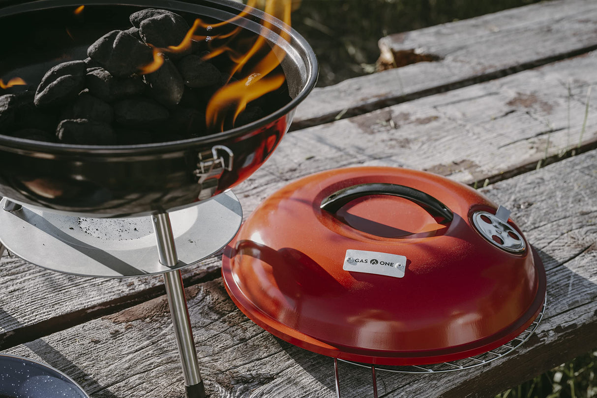 Gas One – 14-inch Portable Barbecue Grill with 3-Point Locking Lid for Heat Preservation – Dual Venting System – Small Charcoal Grill for Backyard, Camping, Boat Gas One