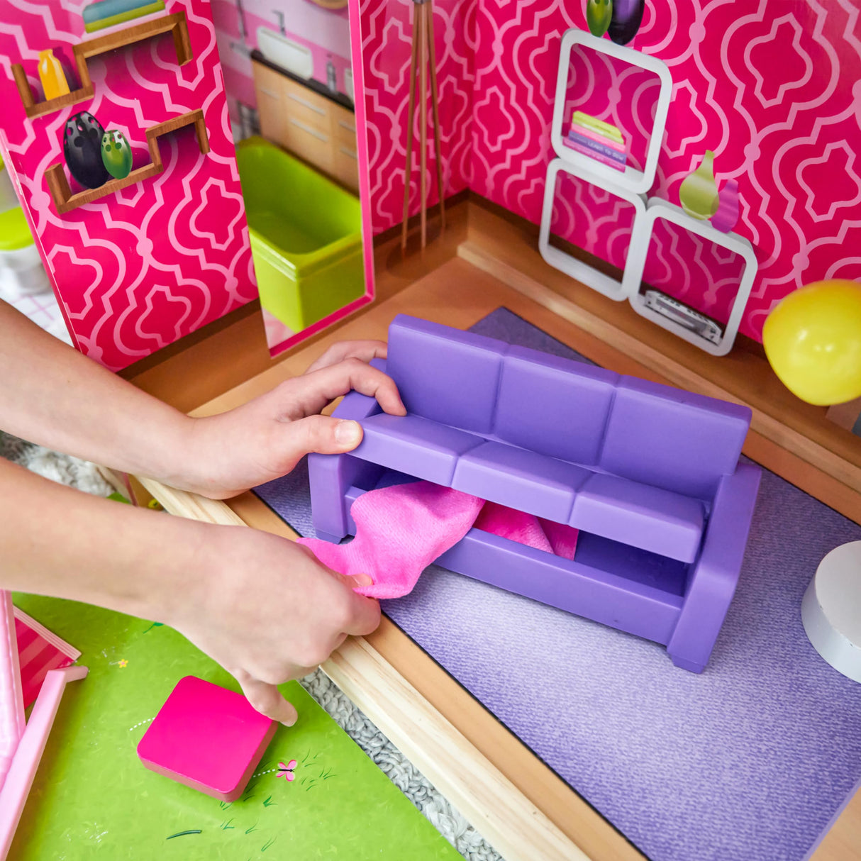 KidKraft Uptown Wooden Modern Dollhouse with Lights & Sounds, Pool and 36 Accessories KidKraft