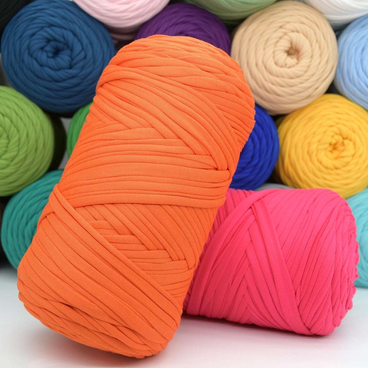 400g Tshirt Yarn for Crochet,Hot Pink T Shirt Soft Elastic Fabric Chunky Thick T-Shirt Crochet Yarn for Crocheting Knitting Beginner Hand Knitting for Bag/DIY Craft/Home Decor-Hot Pink YARFOFUN