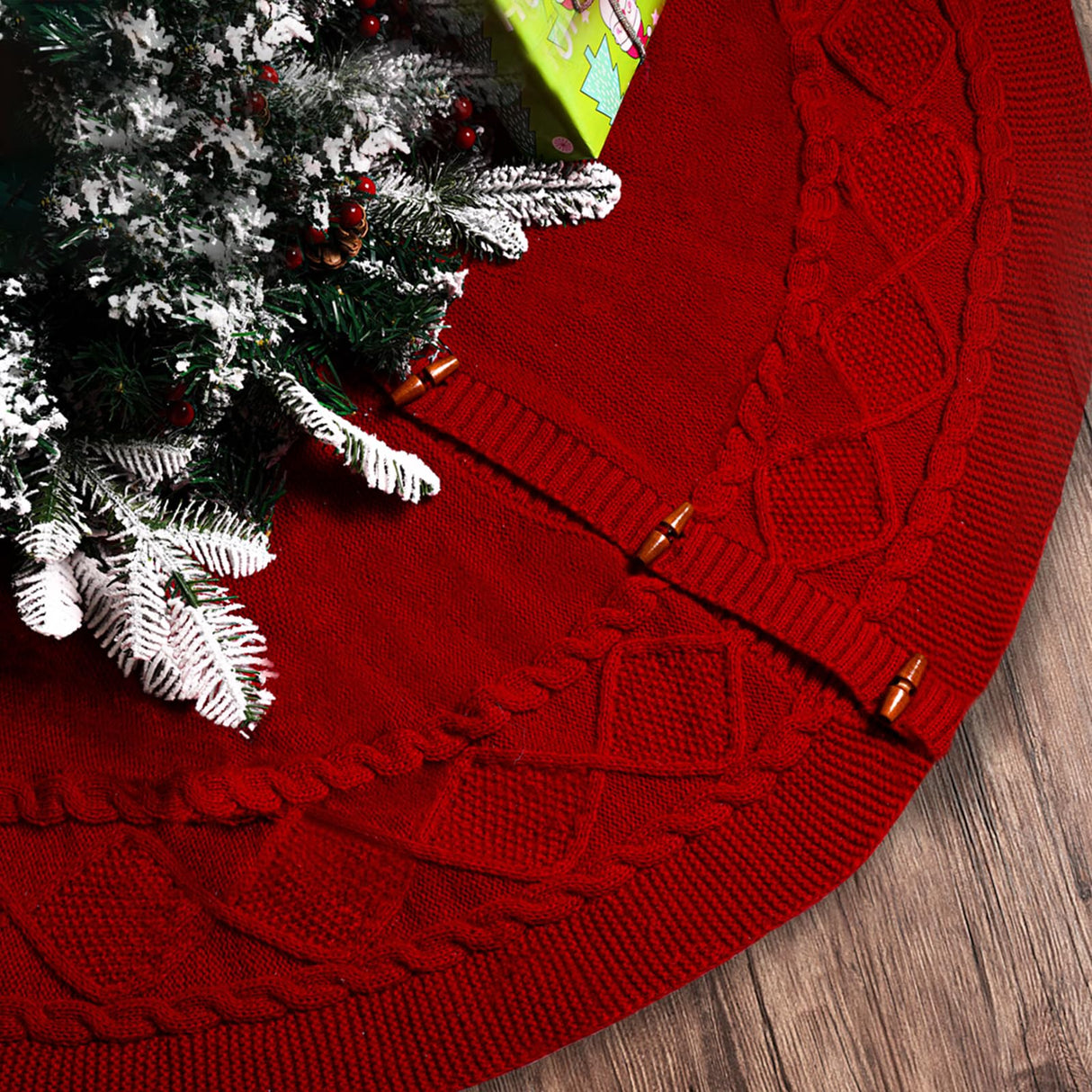KCFESTIHUE Christmas Tree Skirt, 48 Inch Cable Knit Pattern, Luxury Xmas Holiday Decoration, Thick Rustic Fabric, Home Party Décor Red KCFESTIHUE