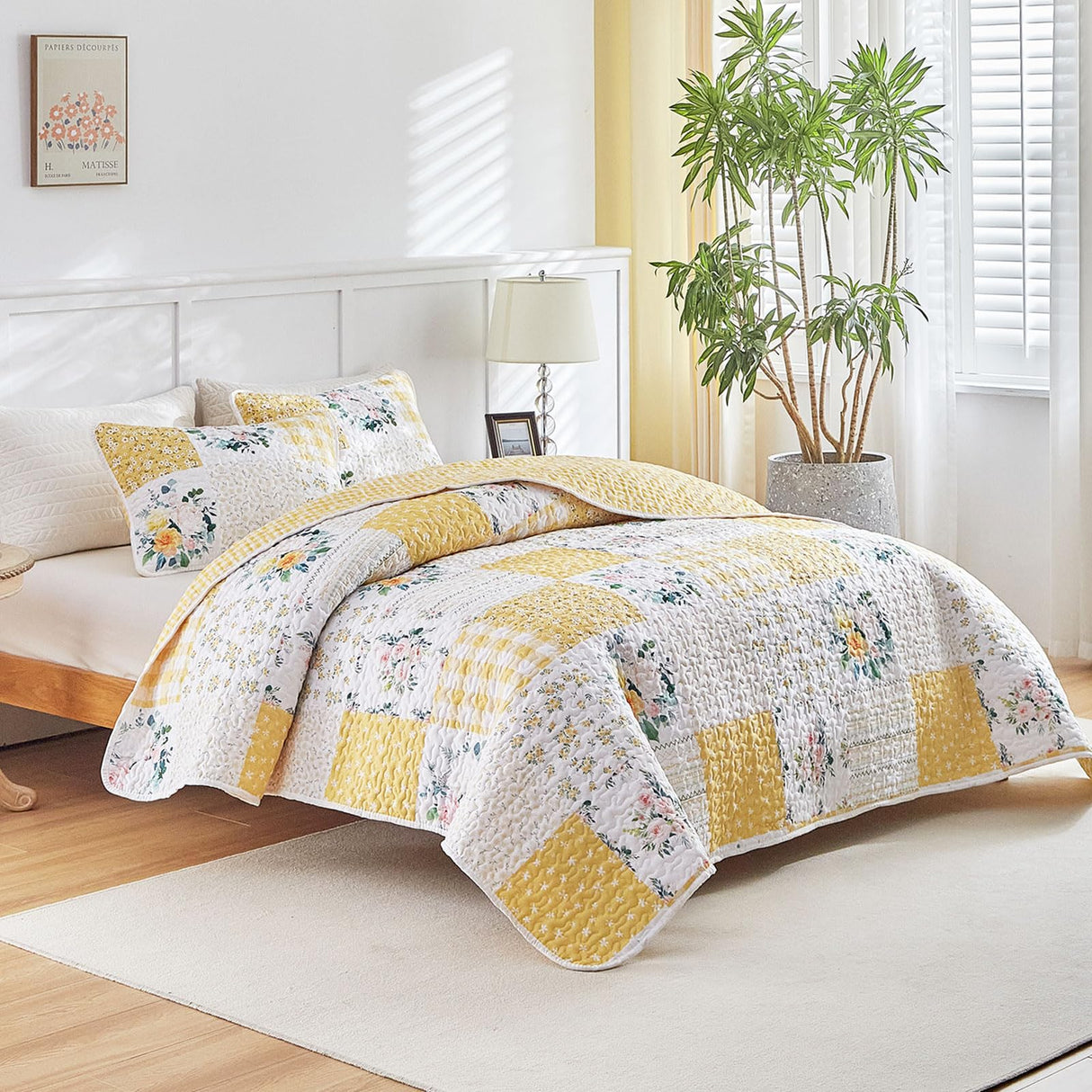 Joyreap 3 Pieces Floral Patchwork Quilt Set Queen, Yellow n White Flowers Design, Soft n Cozy Microfiber Quilt, Bedspread Bed Cover for All Season, 1 Quilt and 2 Pillow Shams- 90x90 inches Joyreap