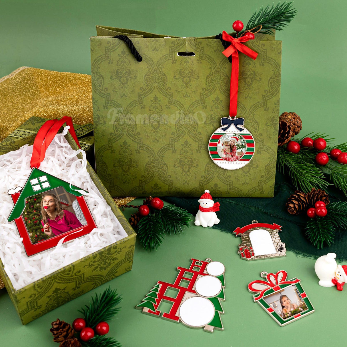 Framendino, 5 Pack Sublimation Hanging Ornament Christmas Metal Ornament Decoration Photo Frame Ornament for Car Christmas Tree Decor Framendino