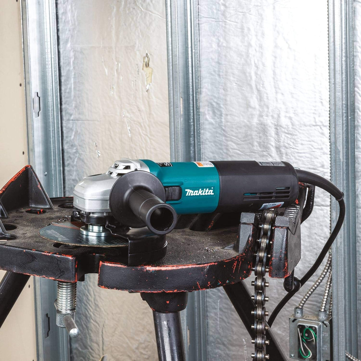 Makita 9566CV 6" SJS™ High-Power Cut-Off/Angle Grinder Makita