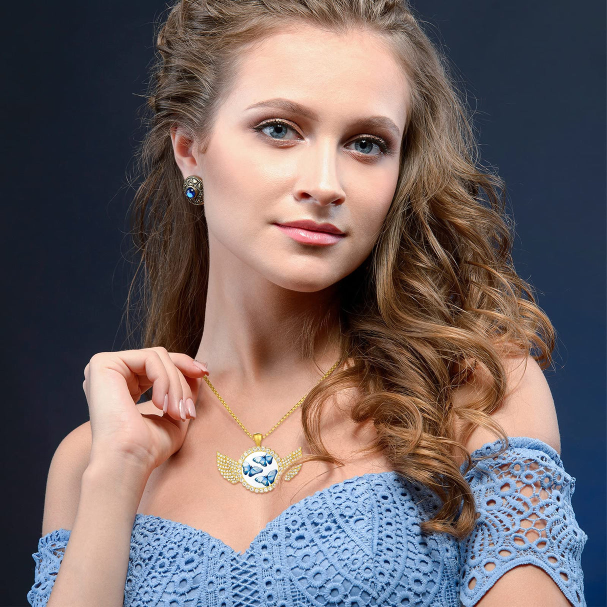 9 Pieces Sublimation Blank Necklace with Chain Set Blank Necklace Rhinestone Wing Shape Bezel Pendant Tray, 25 mm Sublimation Sheet, Double Sided Tape for DIY (Round Shape Style) Hicarer