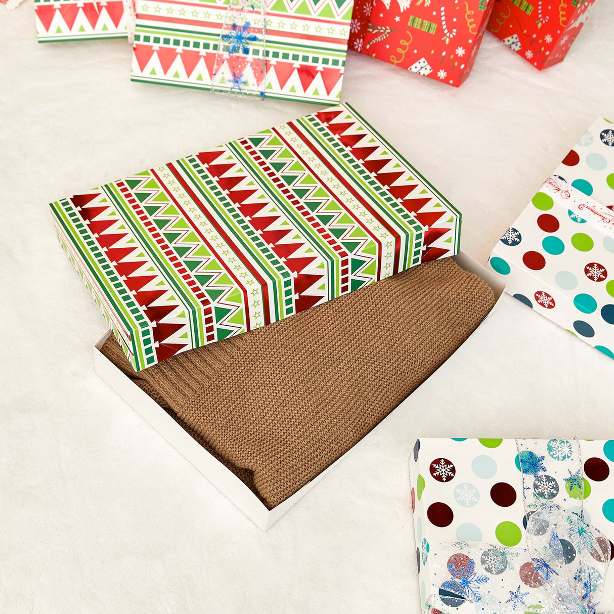 SUNCOLOR 12 Pack 14" Red Large Christmas Gift Boxes With Lids For Clothes Presents SUNCOLOR