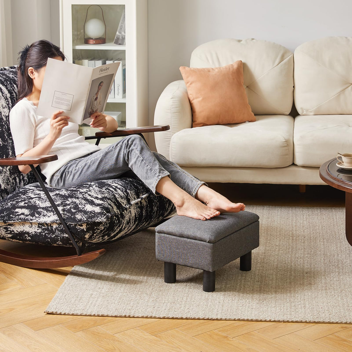 Aibiju Linen Small Ottoman Foot Rest, Foot Stools with Storage Small, Upholstered Rectangle Wood Ottoman with Safety Hinge Flip Top, Bed Stool for Bedroom Dorm Light Gray YD-JD1364 Aibiju