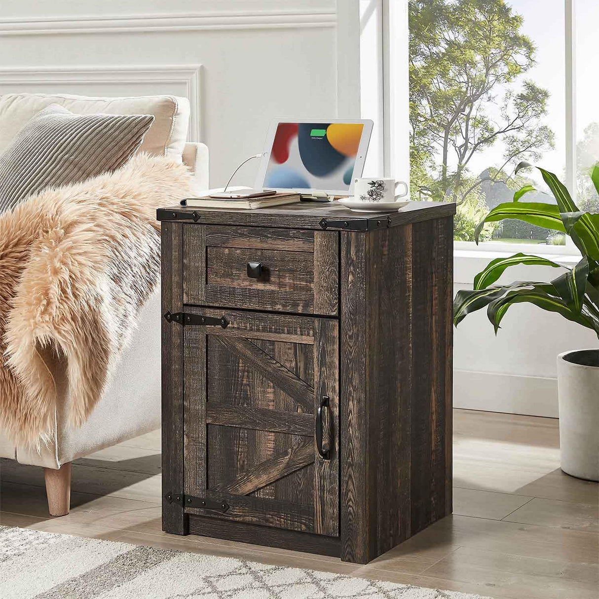 SOOWERY Nightstands Set of 2, Nightstand with Charging Station, Farmhouse End Table with Barn Door and Drawer, Rustic Wood Sofa Side Table for Bedroom, Living Room, Dark Rustic Oak SOOWERY