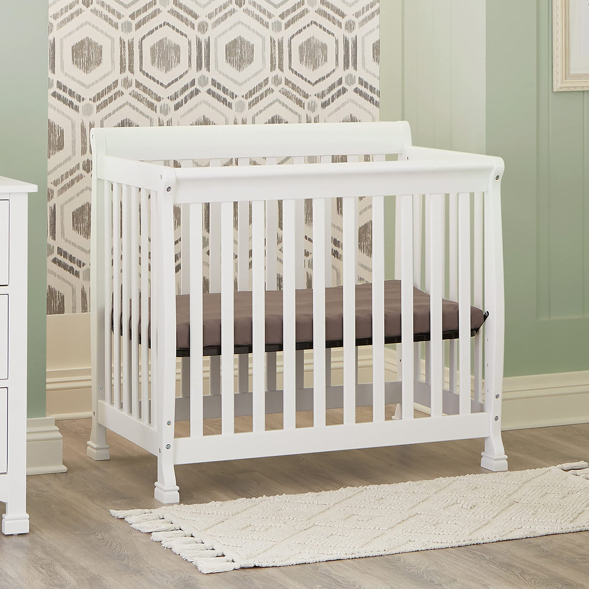 DaVinci Kalani 4-in-1 Convertible Mini Crib in White | Greenguard Gold Certified DaVinci