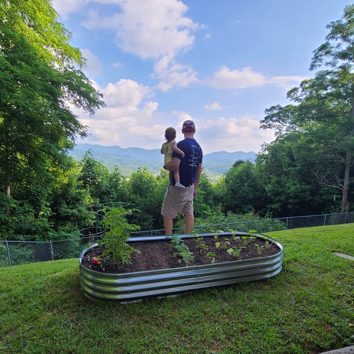 Raised Garden Bed Galvanized Planter Box Outdoor, 5ft Oval Large Rot-Resistant Metal Garden Bed Planter for Vegetables Flower Herb (Silver) Rakukiri