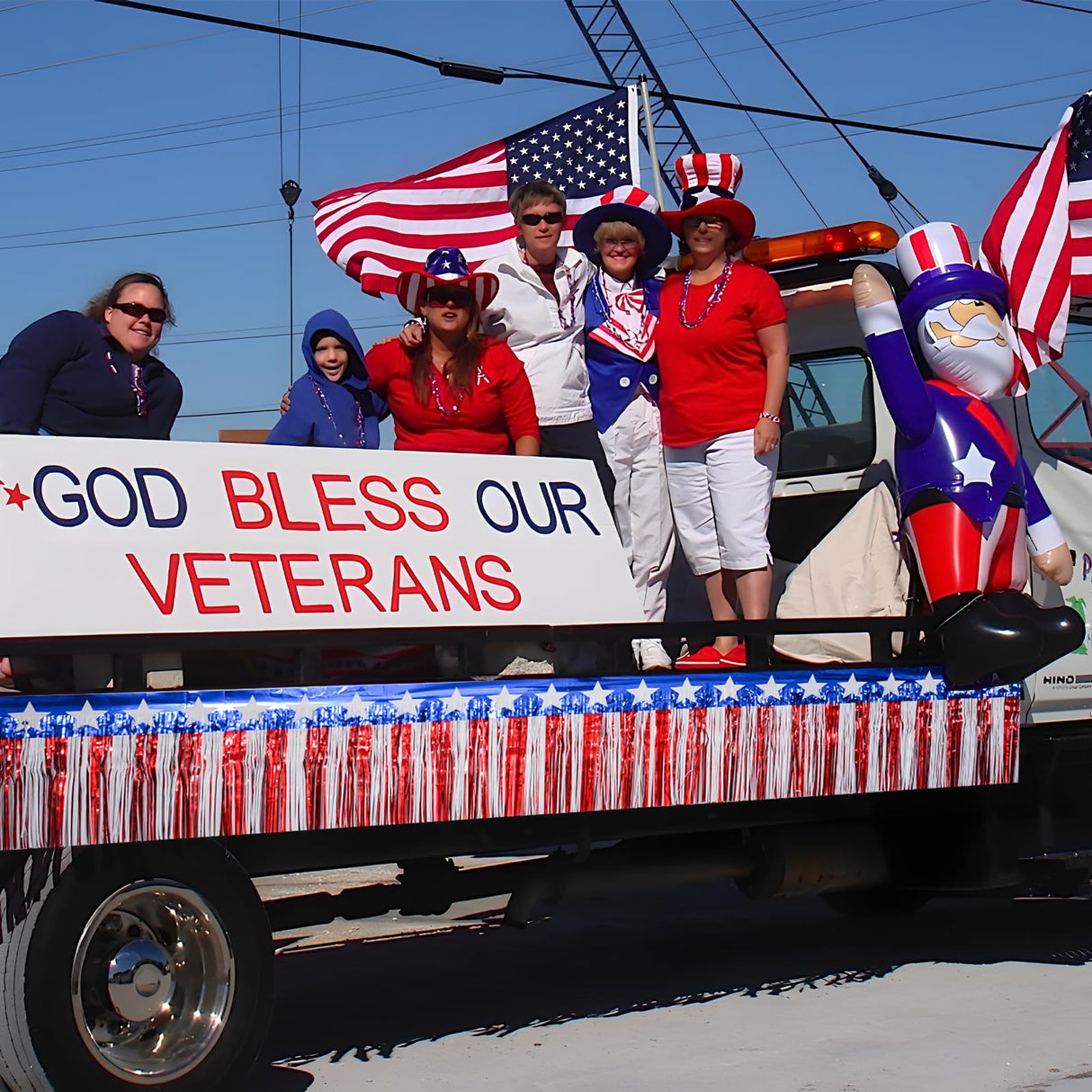 Mega-L 4th of July Decorations 2Packs 39 Feet Foil Fringe Garland Tinsel Streamers, Red White and Blue Star Metallic Hanging Backdrop Banner Table Skirts for Parade Floats Memorial Day Patriotic Party Mega-Loopolis