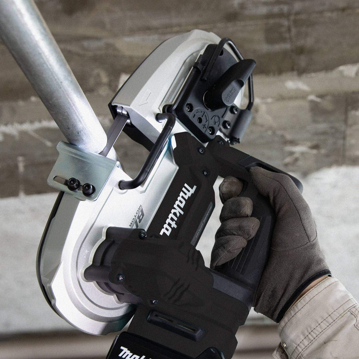 Makita XBP05R1B 18V LXT® Lithium-Ion Sub-Compact Brushless Cordless Band Saw Kit (2.0Ah) Makita